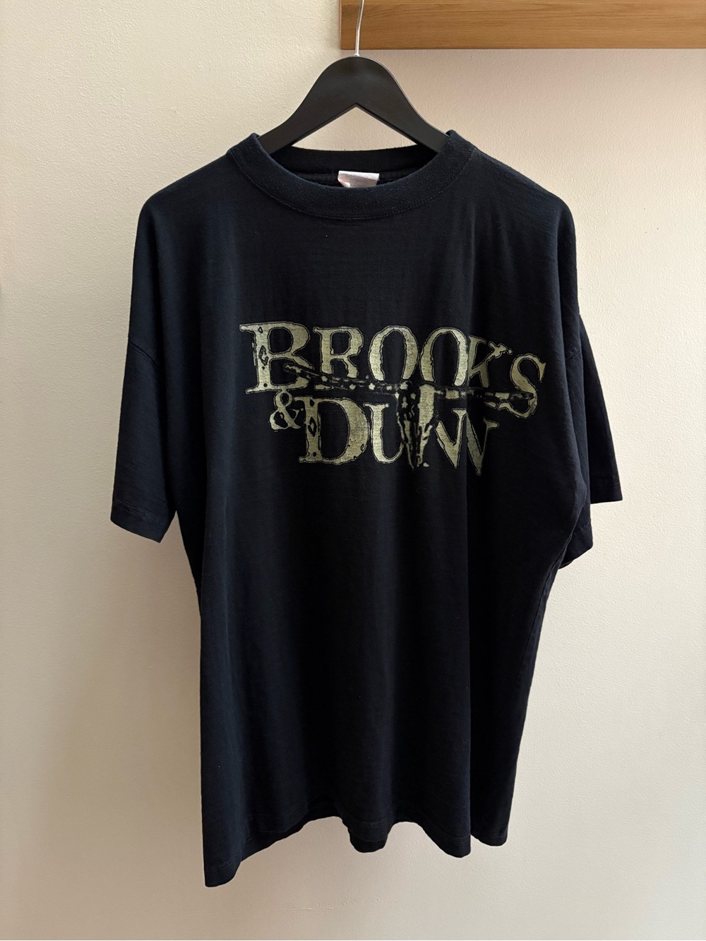 Brooks & Dunn VTG 2002 Neon Circus black T-shirt XL